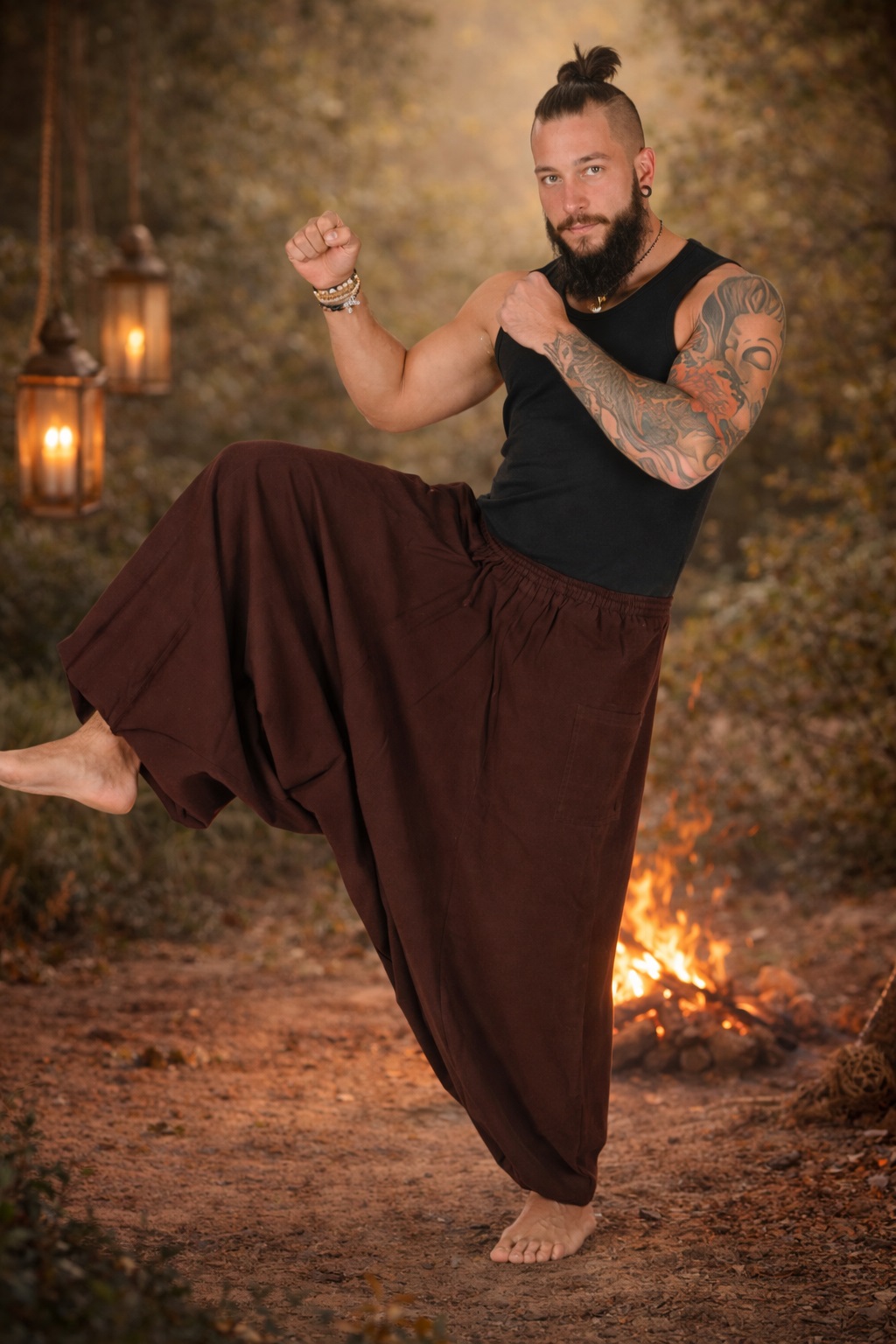 Mann mit Aladinhose für Herren und Unisex Stil